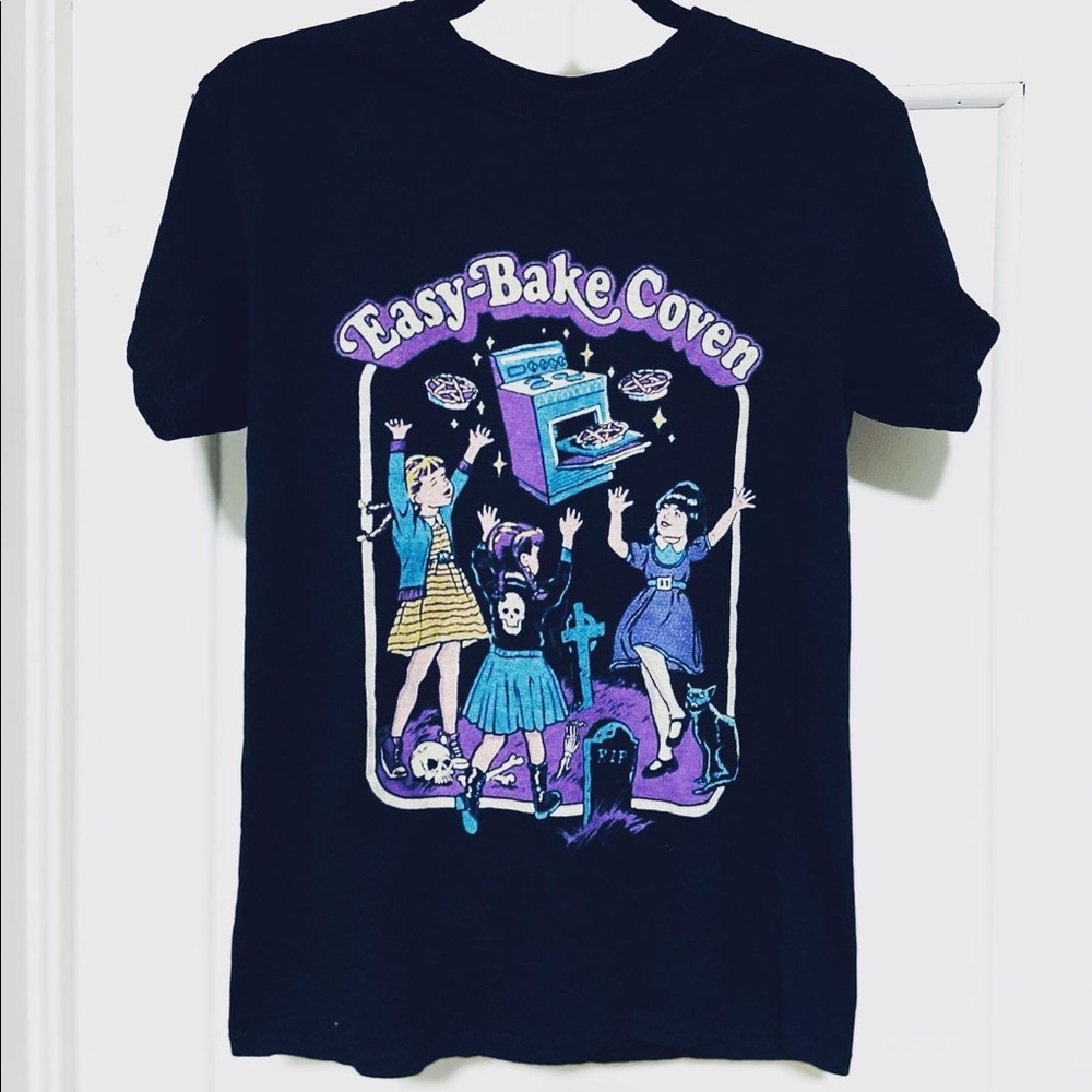 Easy Bake Coven T-shirt - 🧙🏻- Small